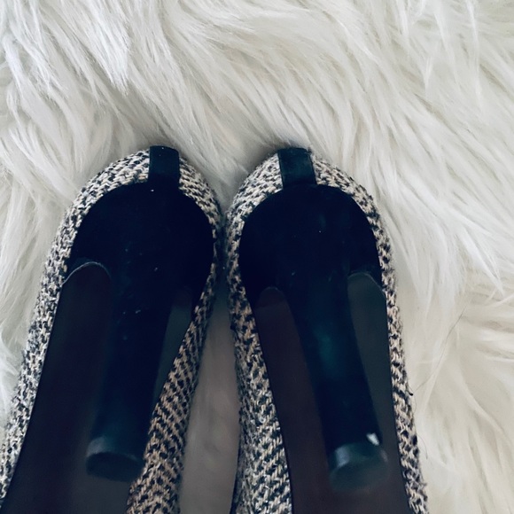 Stuart Weitzman Tweed Pumps - Picture 2 of 4